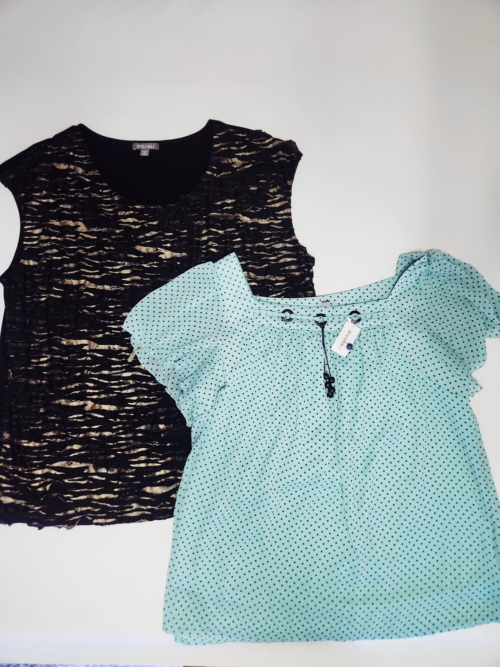 2 Roz & Ali Women's Blouses Size 3X